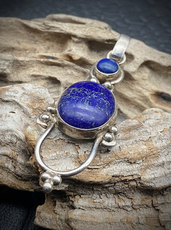 VINTAGE LAPIS AZUL SILVER PENDANT