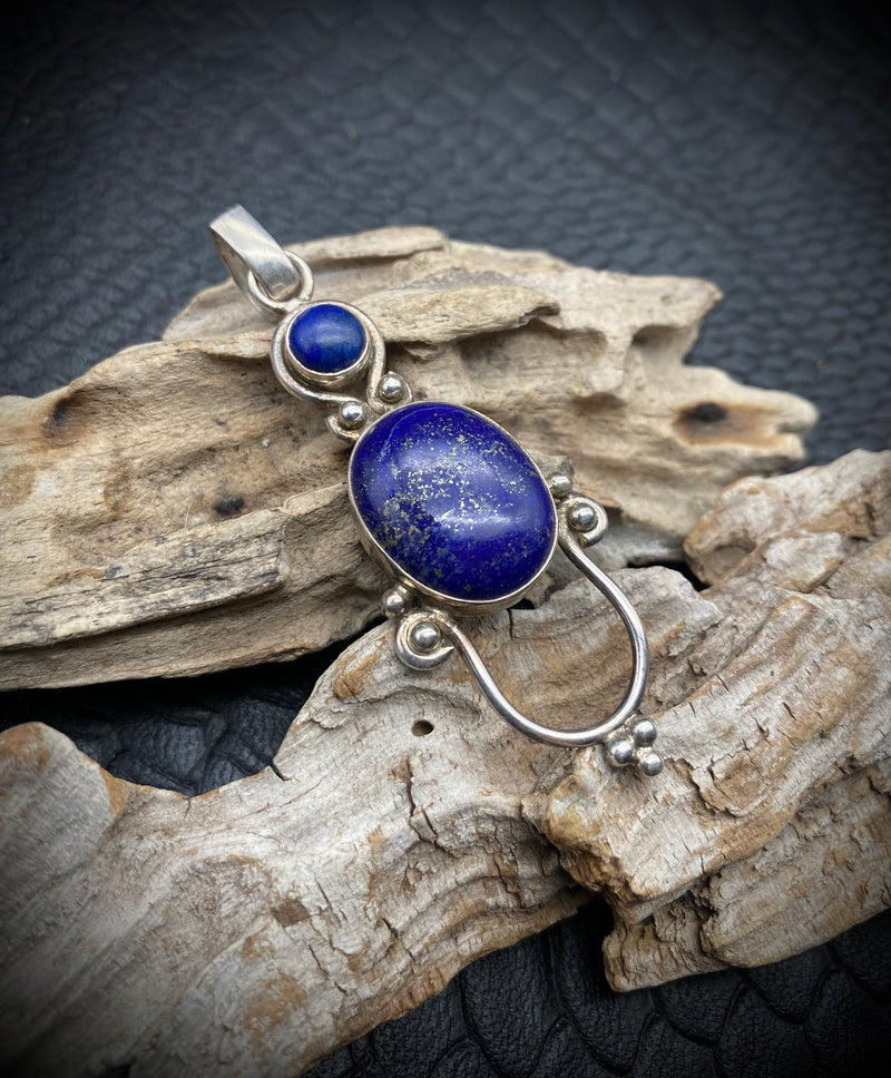 VINTAGE LAPIS AZUL SILVER PENDANT