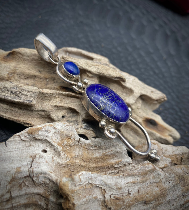 VINTAGE LAPIS AZUL SILVER PENDANT