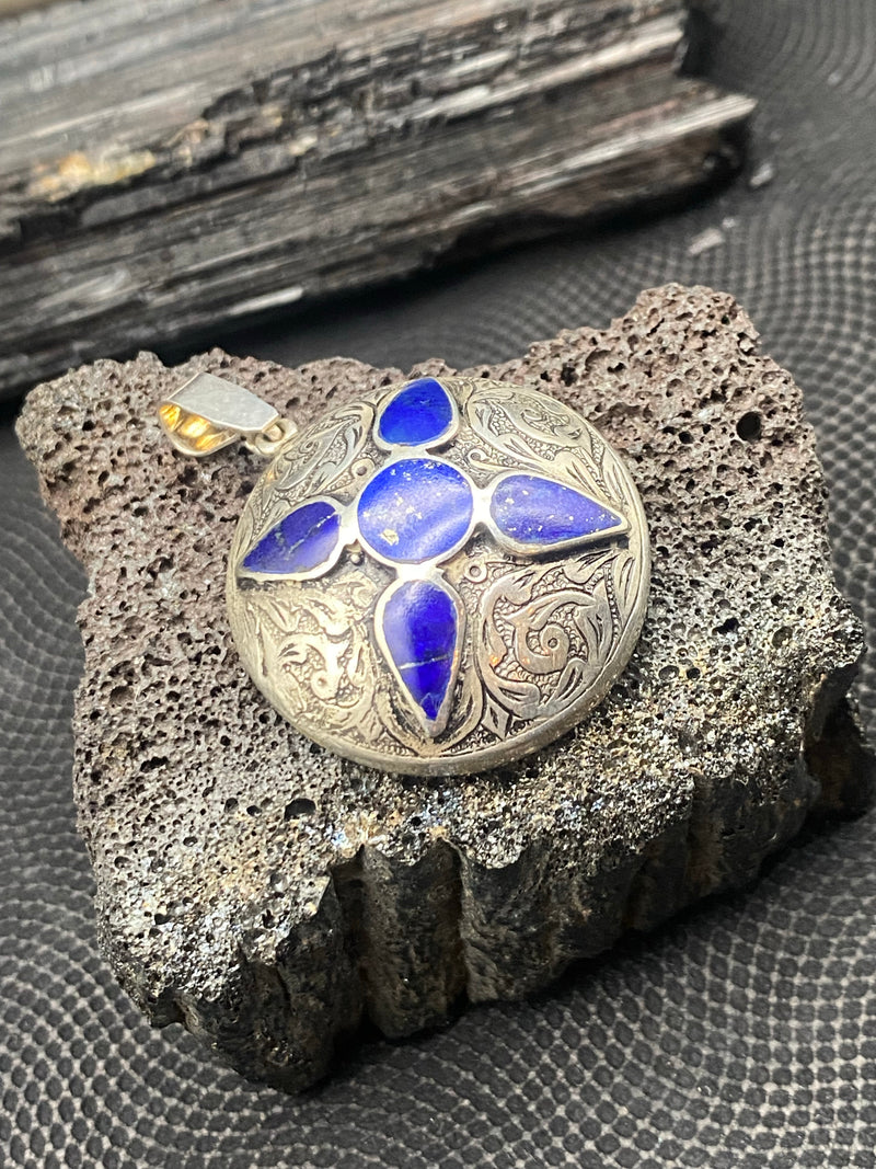 VINTAGE LAPIS AZUL PENDANT