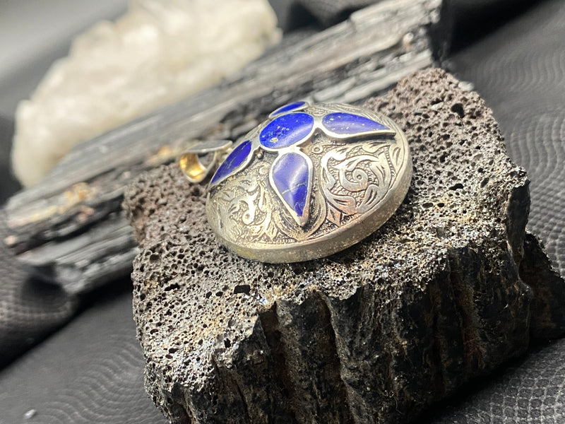 VINTAGE LAPIS AZUL PENDANT