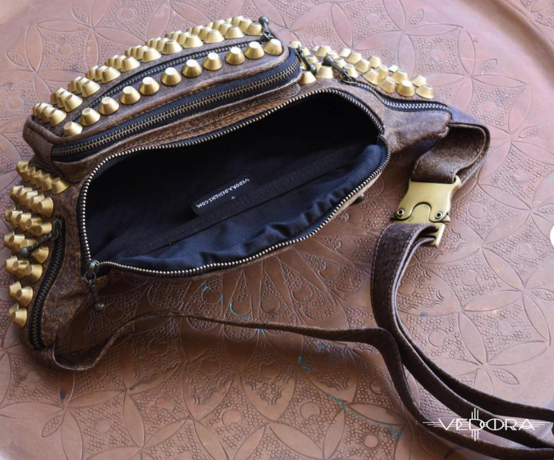 Leather studded fanny clearance pack